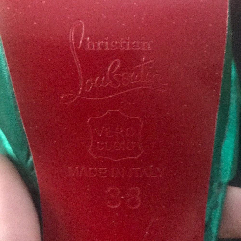Red soled heeled pumps - Picture 3 of 5